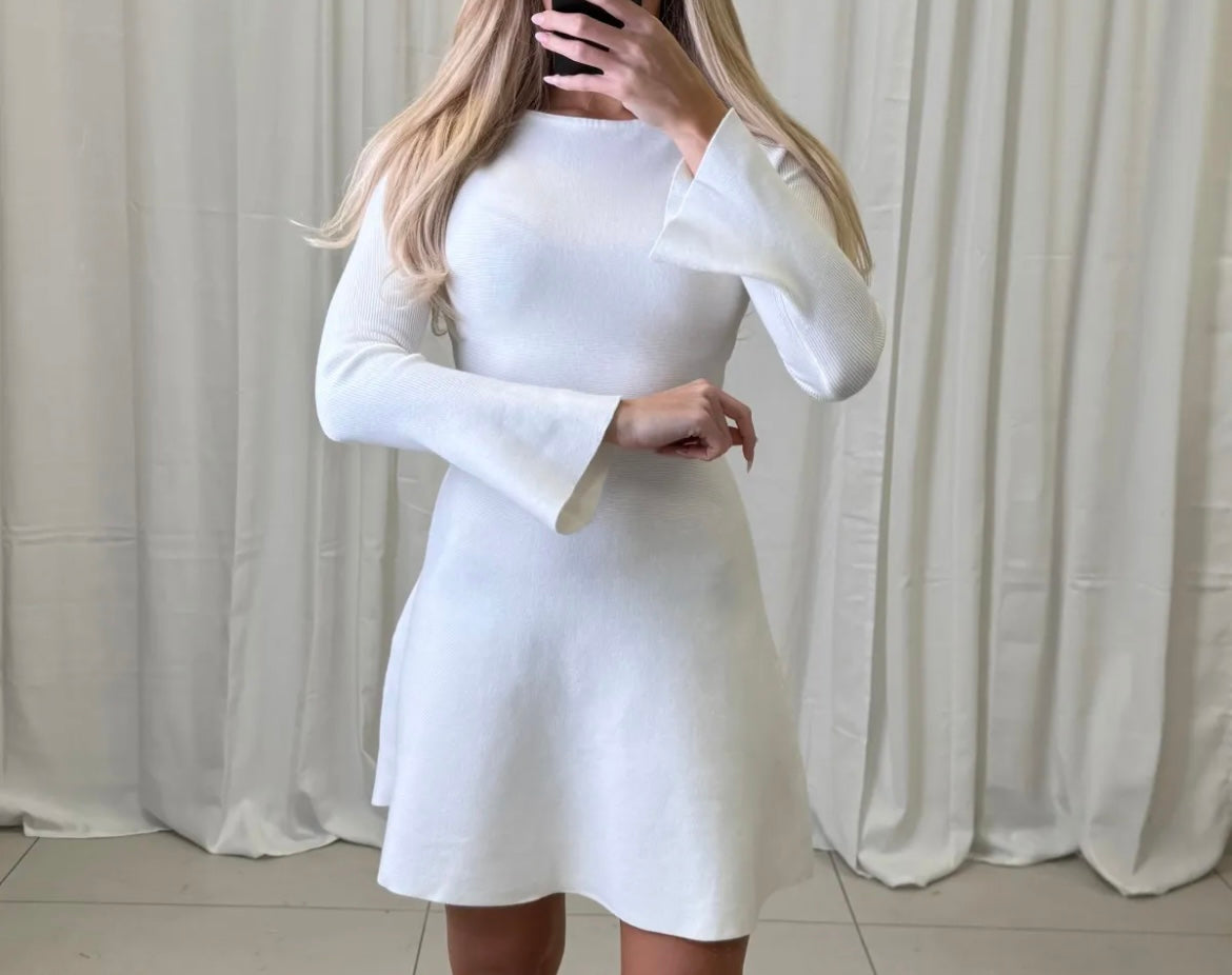 Rippstrick Kleid A- Linie - Creme/ Weiß