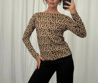 Basic Stretch Langarmshirt - mit Leo-Print | Verschiedene Farben
