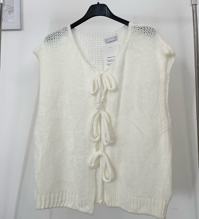 Strickweste mit Schleifen | Weiß