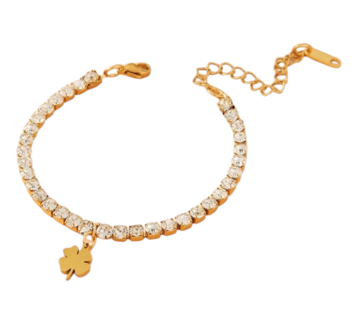 Tennisarmband mit einem Kleeblatt
