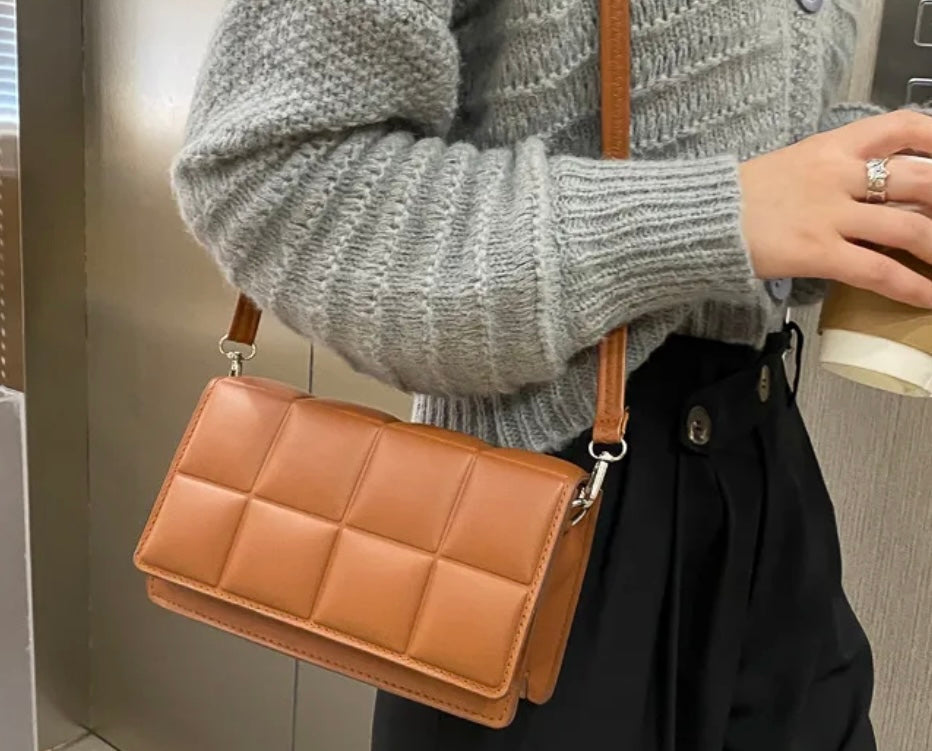 Umhängetasche PU-Leder – Gepolstert, quadratisch | Braun