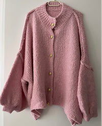 Oversize Cardigan mit goldenen Knöpfen