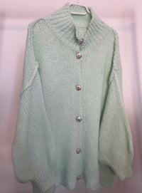 Oversize Cardigan mit goldenen Knöpfen