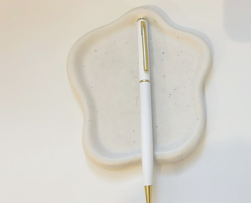 Minimalistischer Kugelschreiber