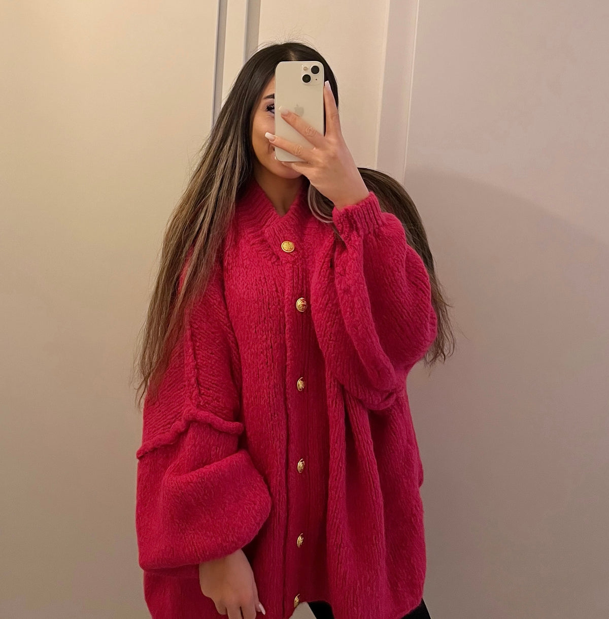 Oversize Cardigan mit goldenen Knöpfen