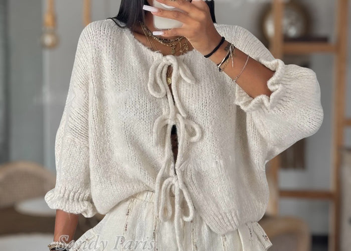 Cardigan mit Schleifenbund und Rüschenärmeln | Creme