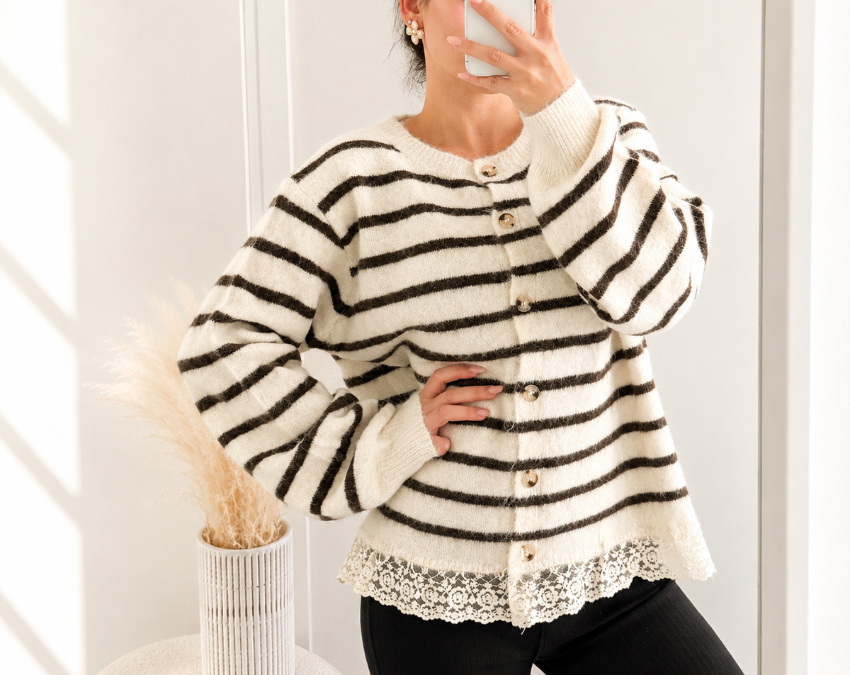 Gestreifter Strickcardigan mit Spitzensaum