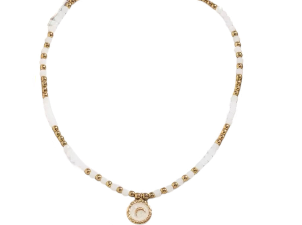 Perlenketten Set mit Coin und Herz Anhänger im Boho Stil