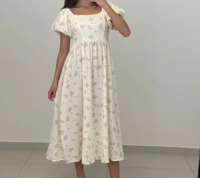 Midikleid mit Blumen | Beige