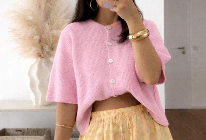 Vorbestellung | Kurzarm Cardigan  – Strickjacke mit Knöpfen | Rosa