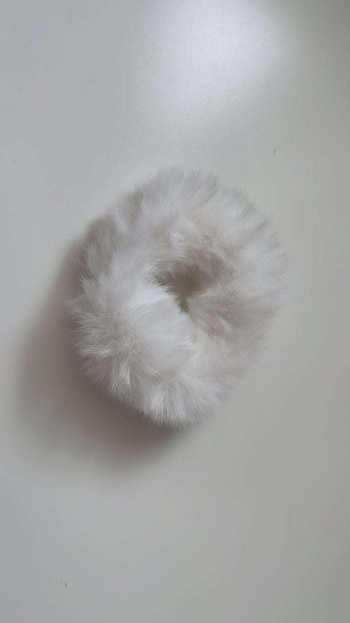Flauschige Scrunchies