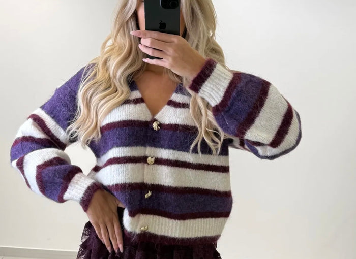Gestreifter Strickcardigan mit V-Ausschnitt & Knöpfen | Violett