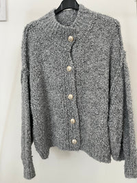 Kuschelige Oversize Strickjacke mit Knöpfen | Grau