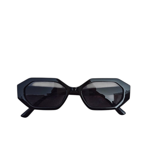 Retro Sonnenbrille – geometrisches Design in Schwarz