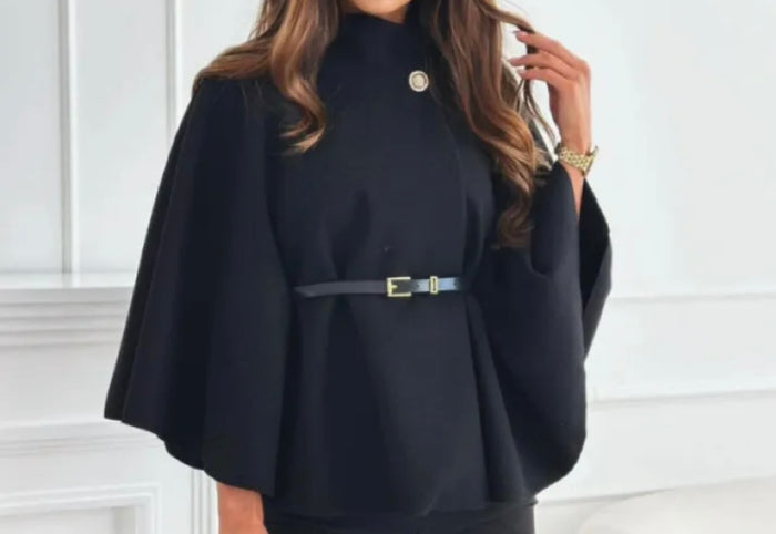 Elegantes Cape mit Gürtel – weiter Mantel mit Stehkragen | Schwarz