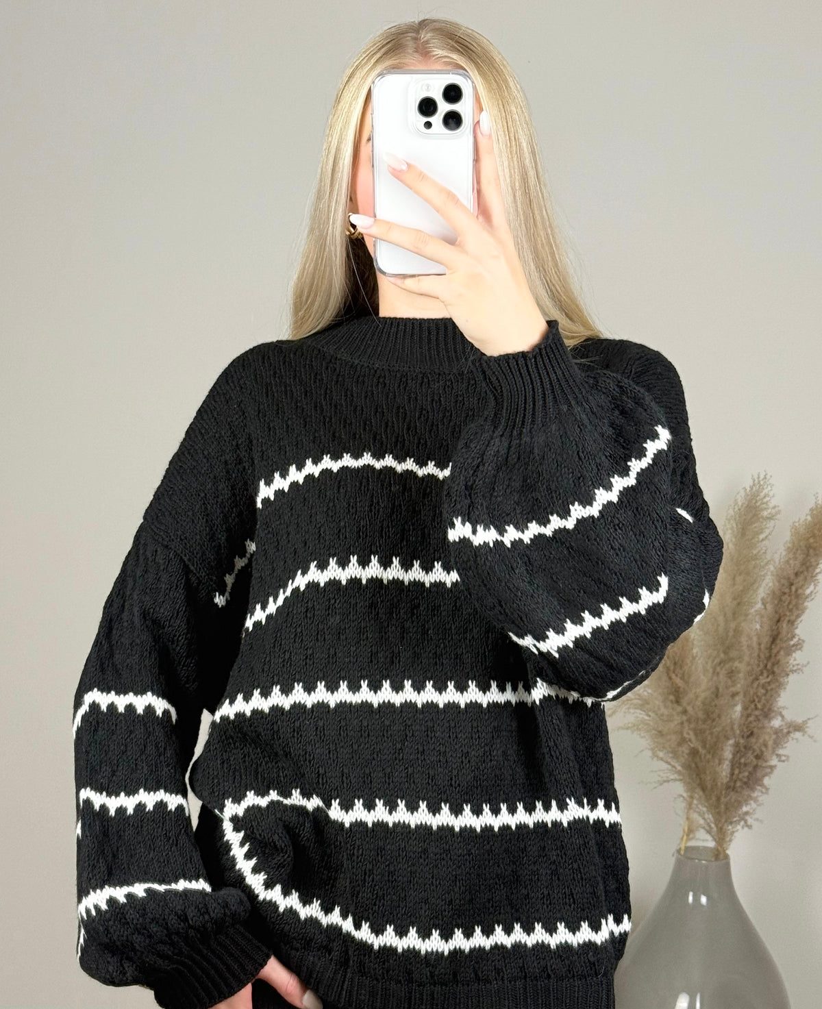 Oversize-Strickpullover – mit Streifenmuster | Schwarz