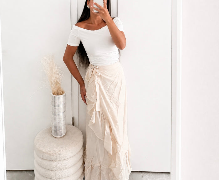Wickelrock aus Tencel – Maxirock mit Rüschen und Bindedetail | Beige