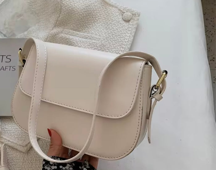 Umhängetasche PU-Leder – mit Magnetverschluss | Weiß/Creme