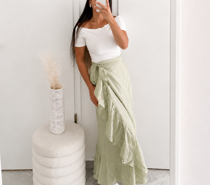 Wickelrock aus Tencel – Maxirock mit Rüschen und Bindedetail | Mint