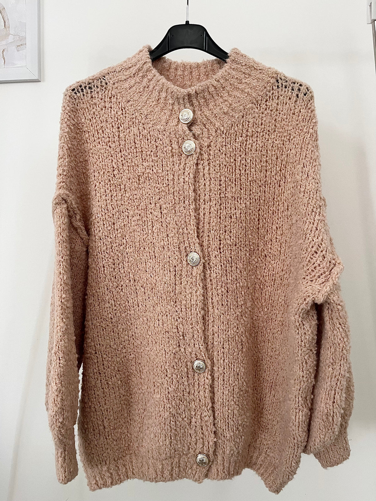 Kuschelige Oversize Strickjacke mit Knöpfen | Rosa (lang)