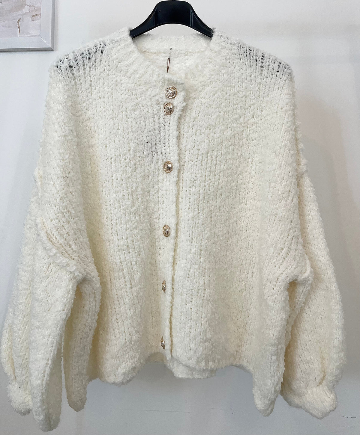 Kuschelige Oversize Strickjacke mit Knöpfen | Weiß