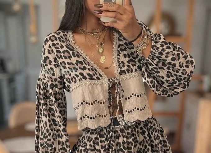 Spitzenbluse mit Rüschen | Leopardenmuster