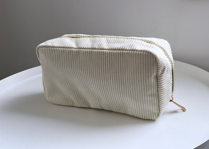 Kosmetiktasche in Creme